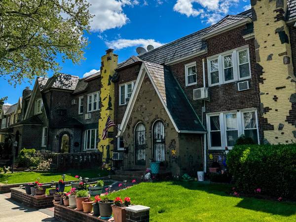 Small multifamily houses in Queens, New York City